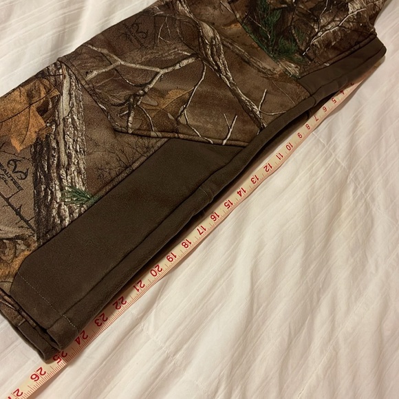 UNDER ARMOUR STORM ,, REALTREE    YTH SZ MED HEAVY DUTY LINED PANTS. - Picture 9 of 9